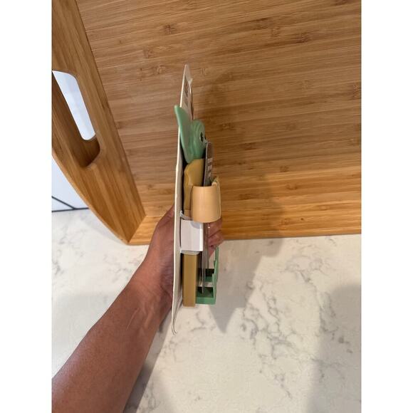 Star Wars Mandalorian Flexi Phone Holder and Stand smartphone mp3 players - Picture 4 of 6